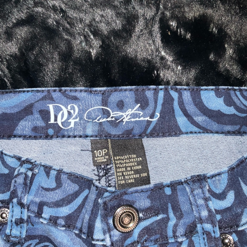 DG2 Diane Gilman paisley print medium wash bootleg jeans stretchy women’s sz 10p - Picture 4 of 6